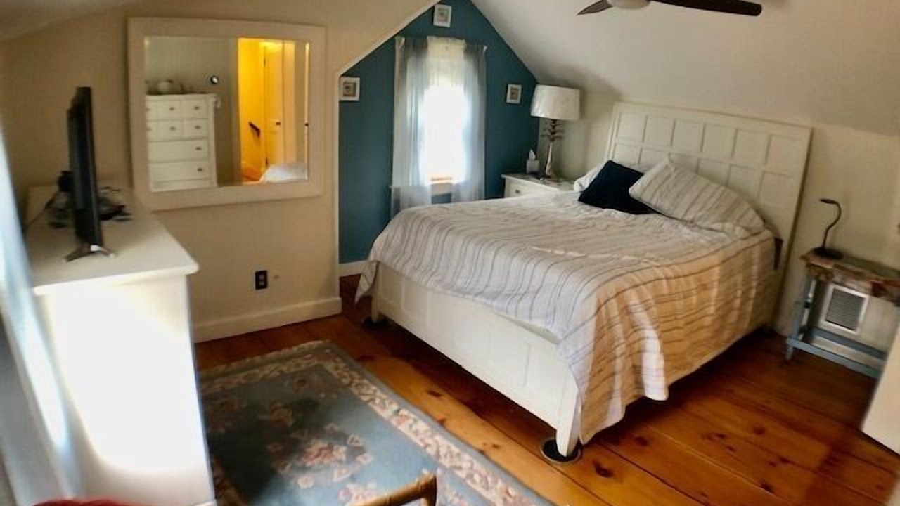 Photo of Bedroom in West Yarmouth