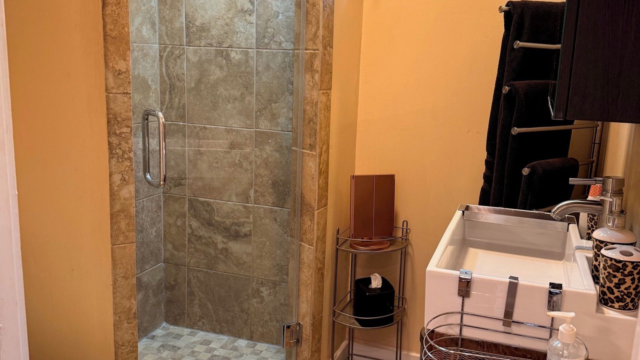 Photo of Bathroom in Neartown