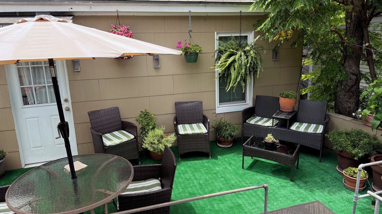 Photo of Outdoor in Neartown