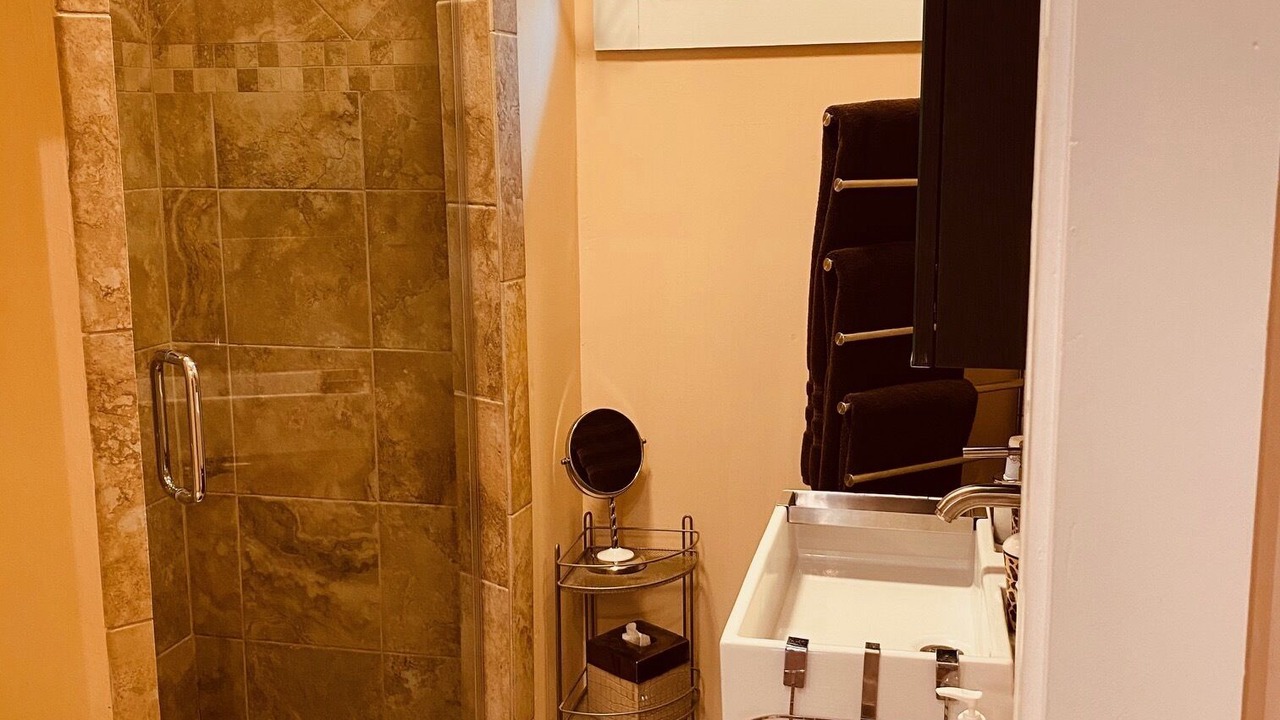 Photo of Bathroom in Neartown