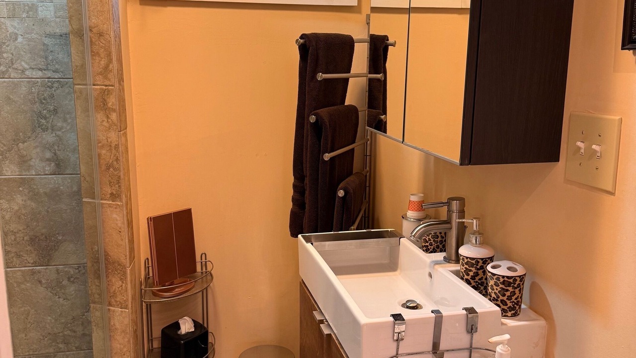 Photo of Bathroom in Neartown