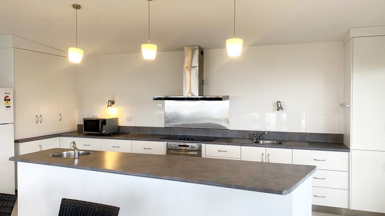 Photo of Kitchen in Lake Tyers Beach