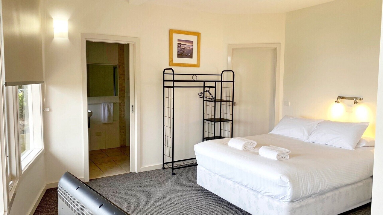 Photo of Bedroom in Lake Tyers Beach