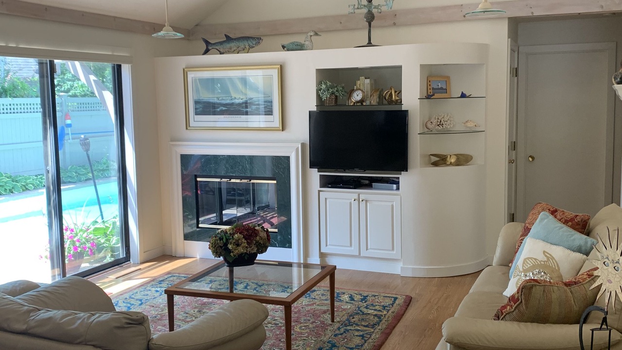 Photo of Livingroom in Mews Village