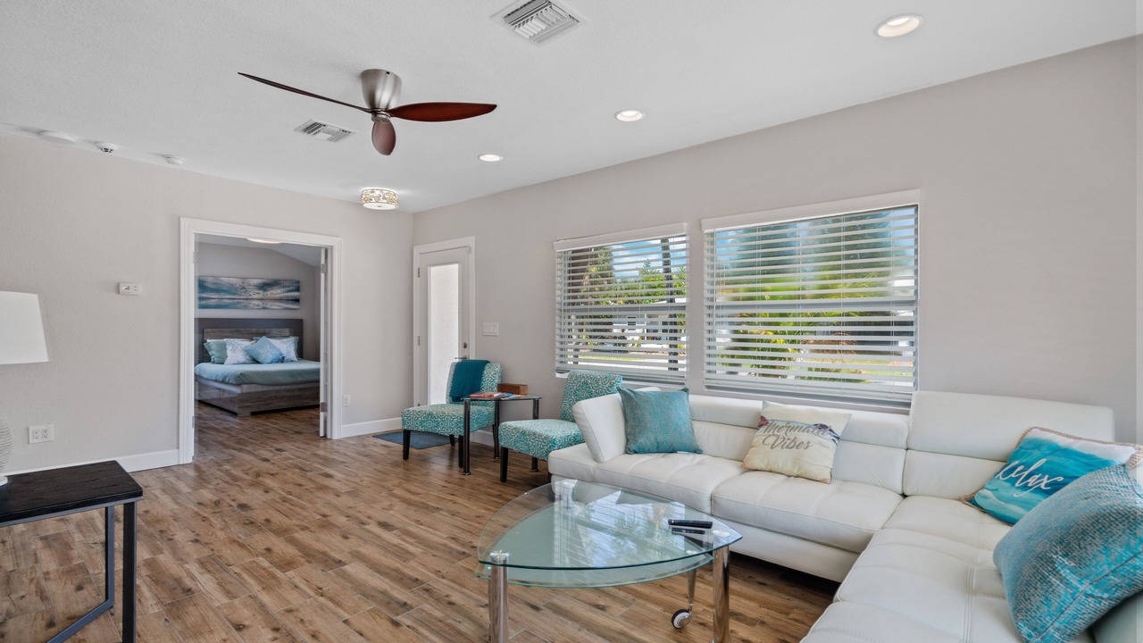 Photo of Livingroom in Bay Esplanade