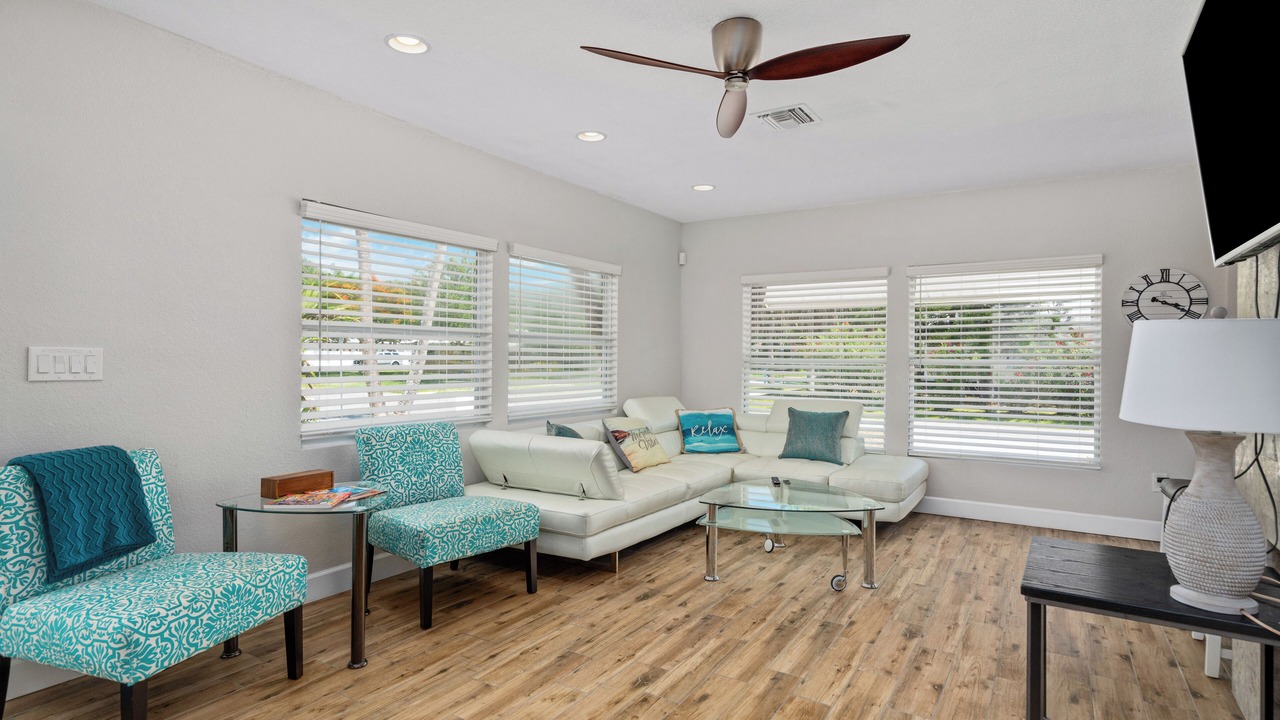 Photo of Livingroom in Bay Esplanade