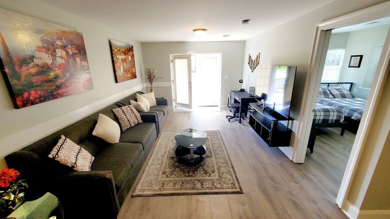 Photo of Livingroom in Derwood