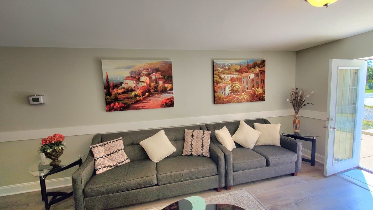 Photo of Livingroom in Derwood