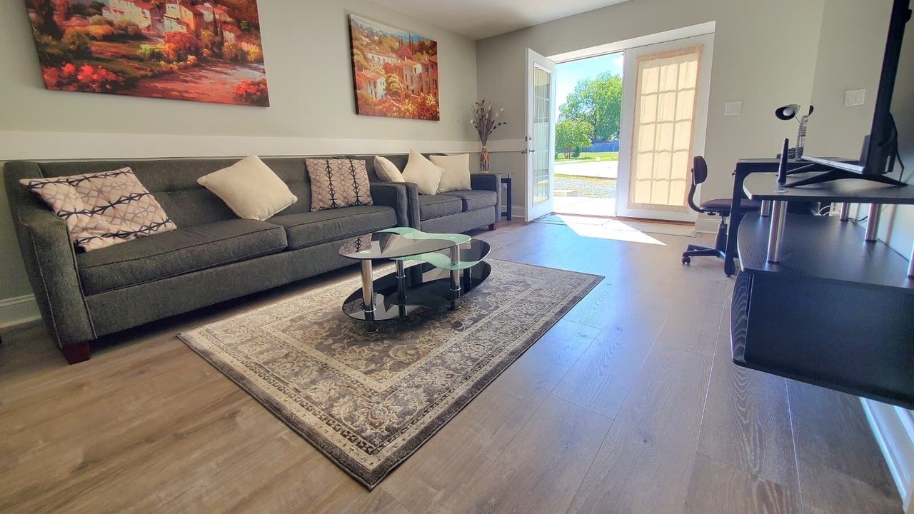 Photo of Livingroom in Derwood