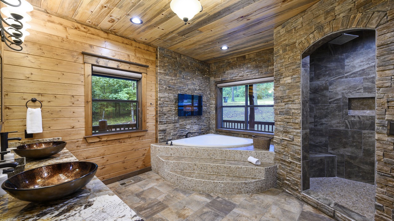Photo of Bathroom in Golden