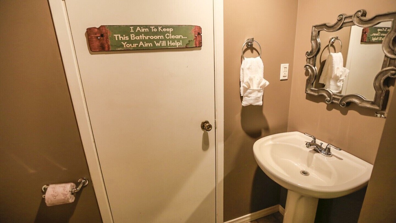 Photo of Bathroom in Wasaga Beach