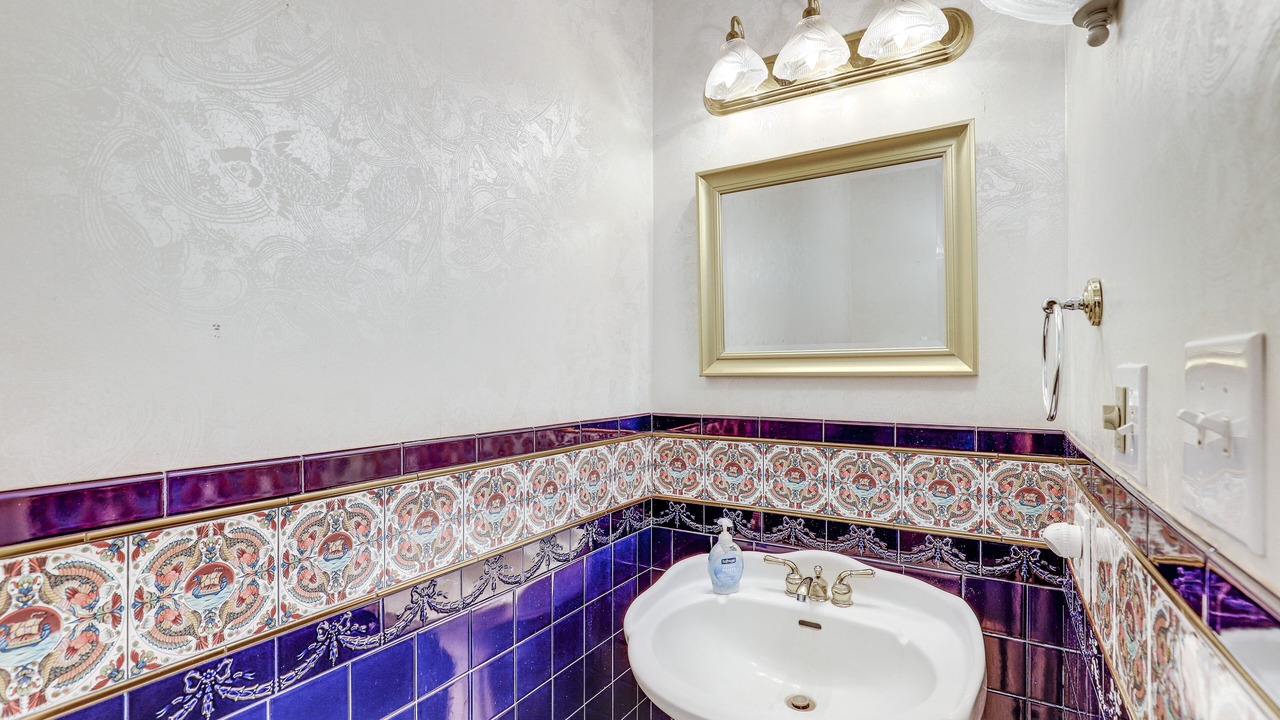 Photo of Bathroom in Marshall