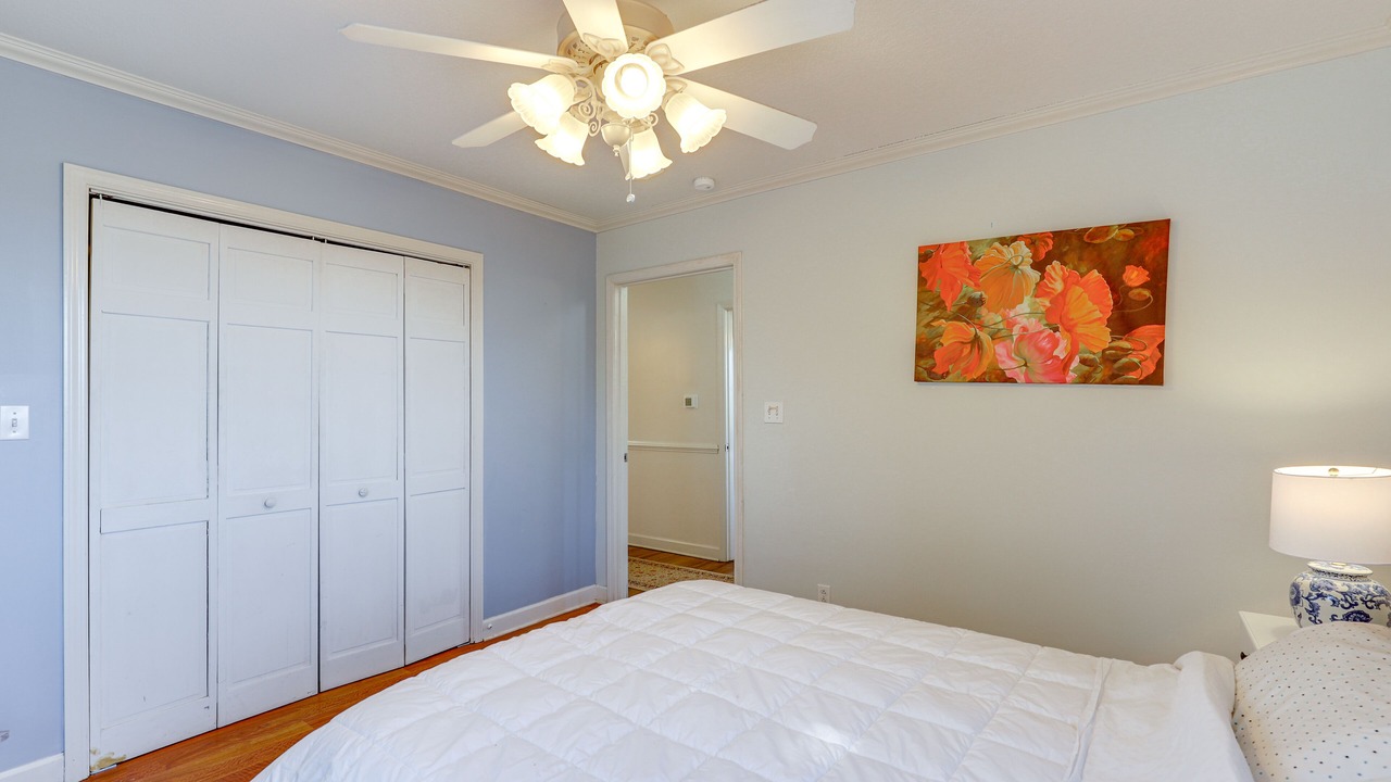 Photo of Bedroom in Marshall