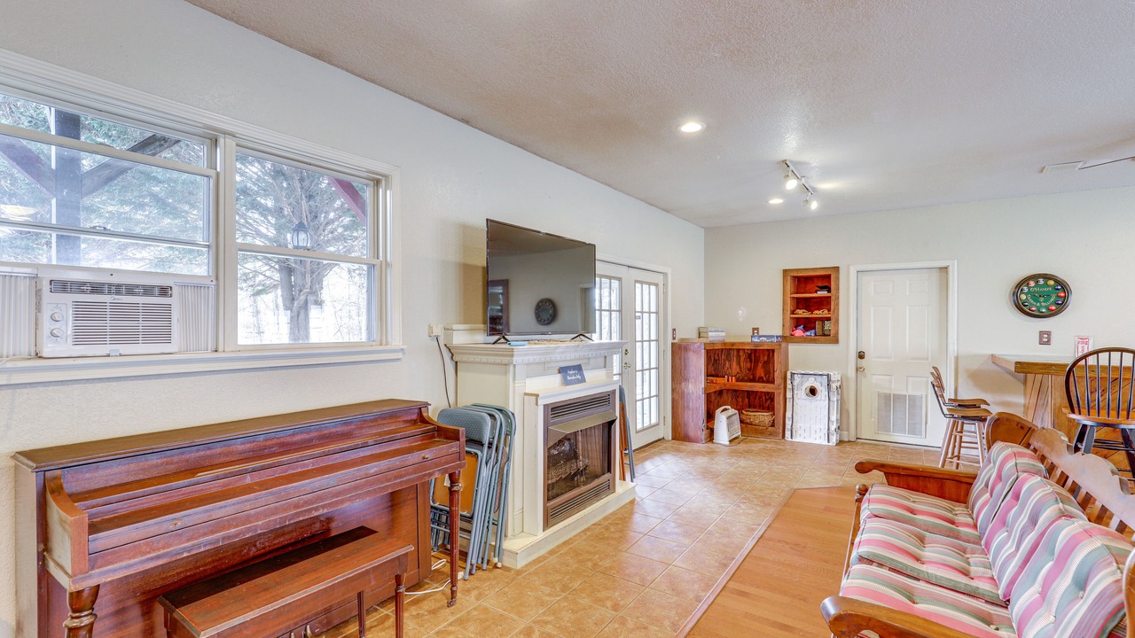 Photo of Bedroom in Marshall