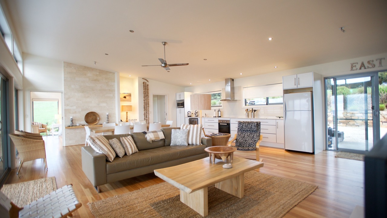 Photo of Livingroom in Duncan