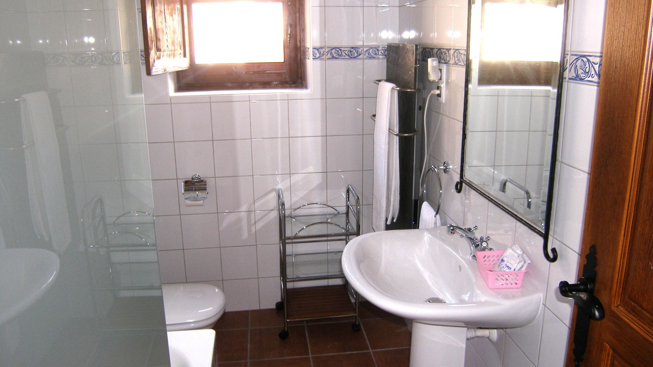 Photo of Bathroom in Pal