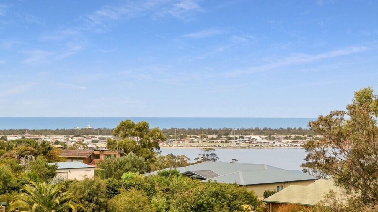 Photo of Others in Lakes Entrance