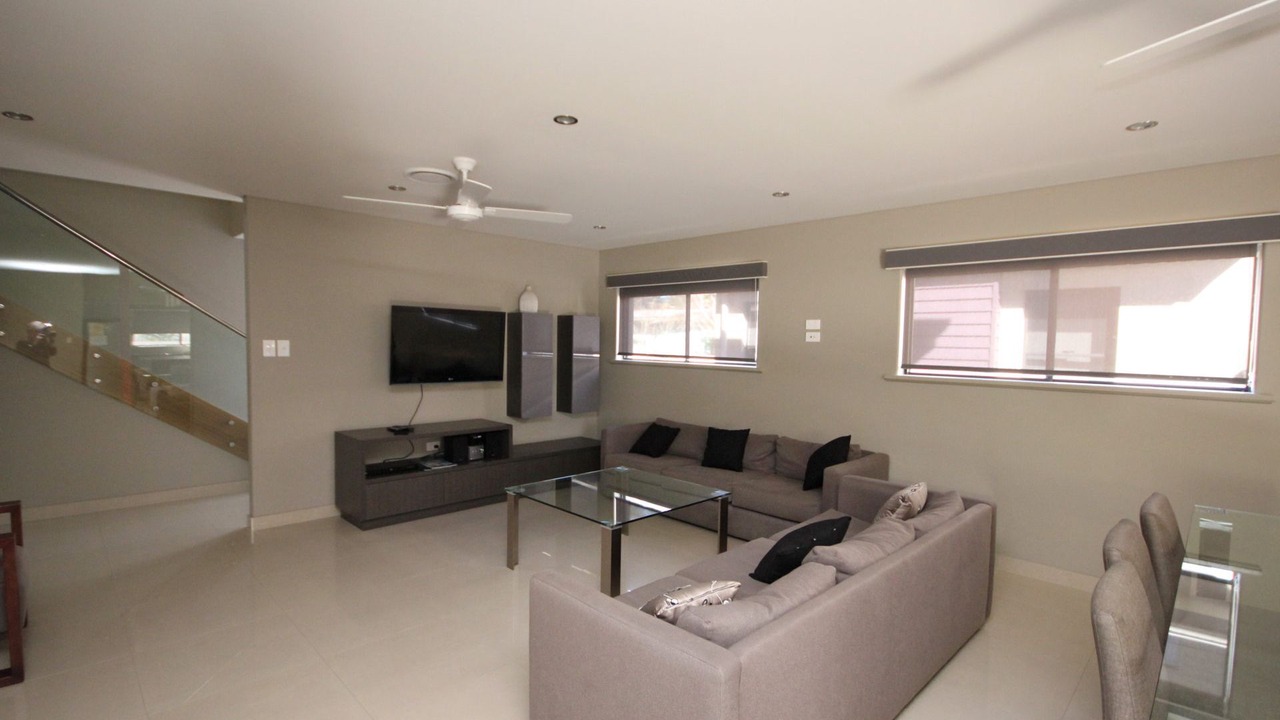 Photo of Livingroom in North Haven