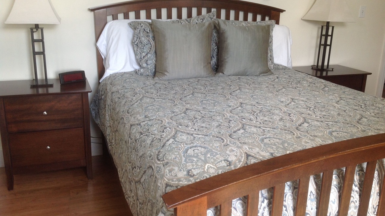 Photo of Others in Tom Nevers