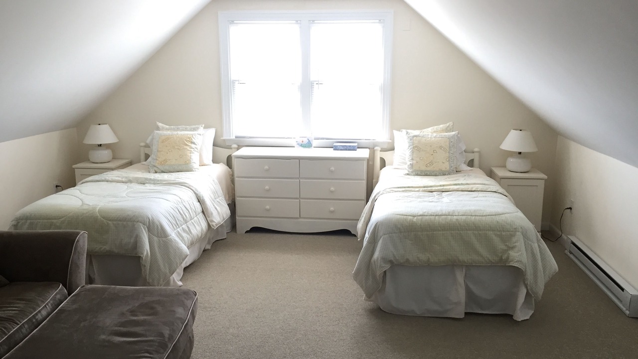 Photo of Bedroom in Tom Nevers