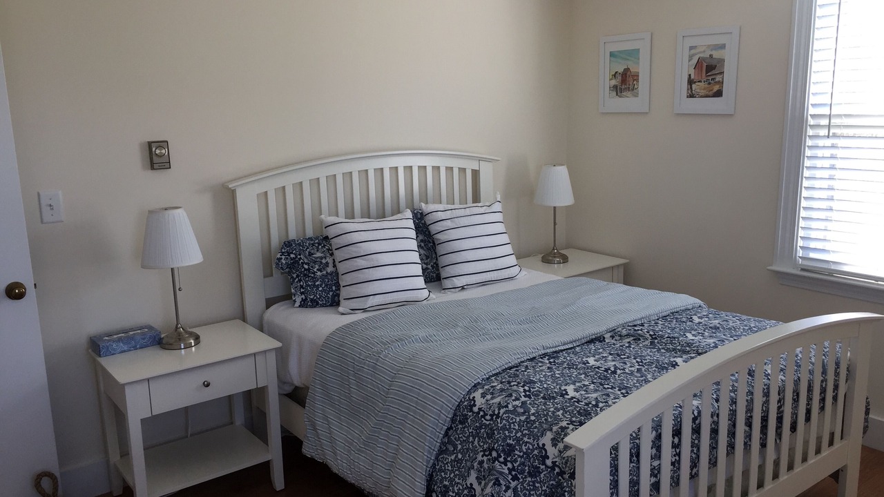 Photo of Bedroom in Tom Nevers