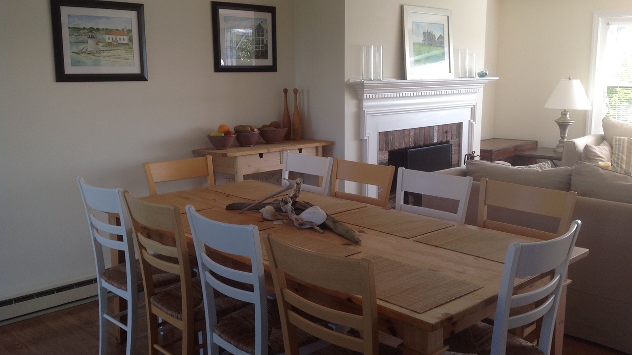 Photo of Others in Tom Nevers