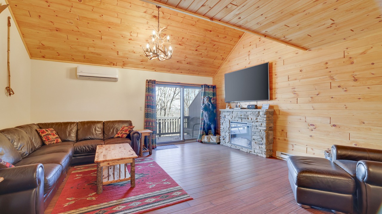 Photo of Livingroom in Tannersville