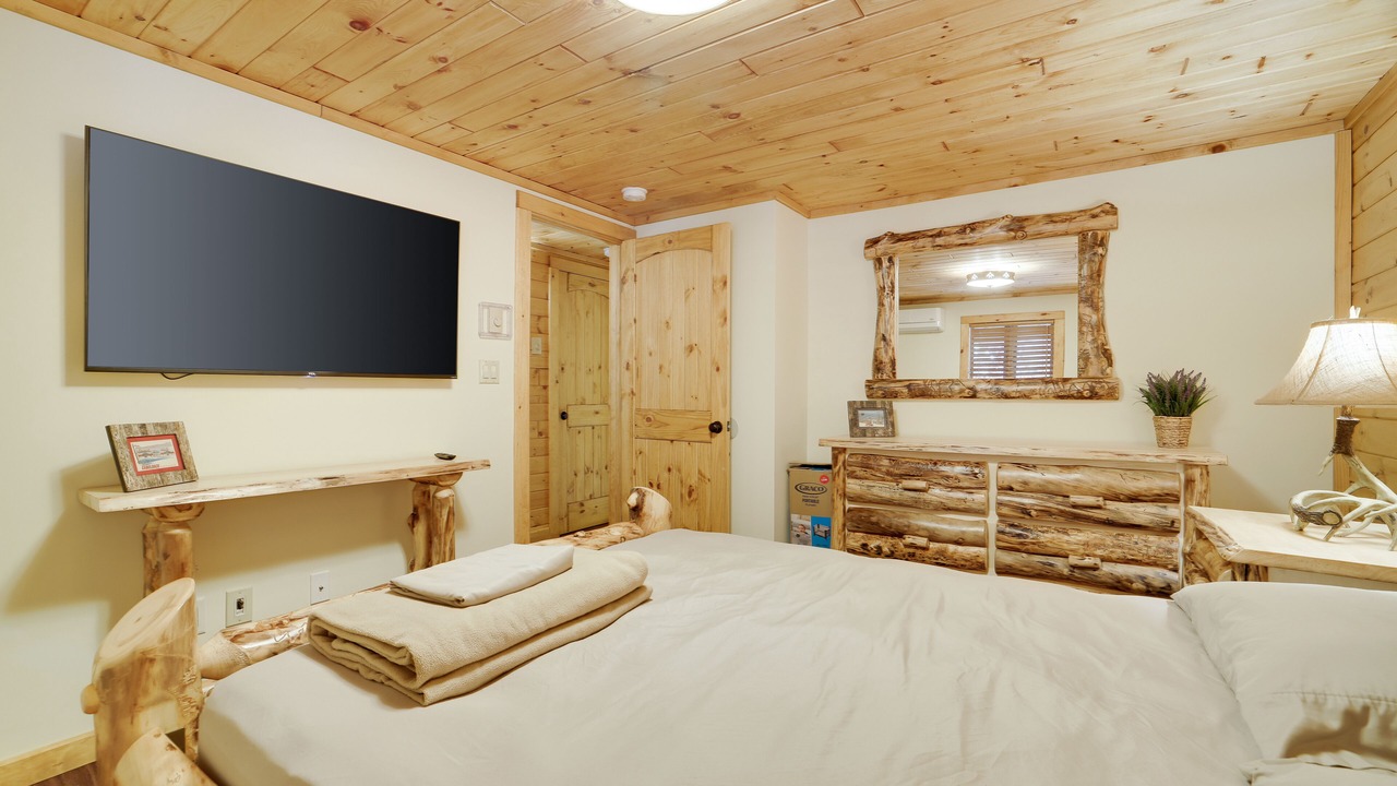 Photo of Bedroom in Tannersville
