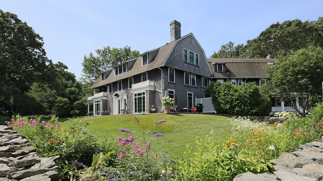 Photo of Outdoor in Saunderstown