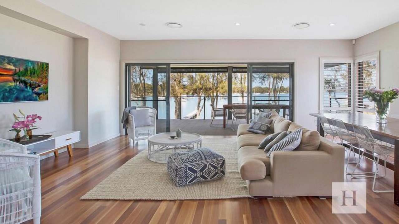 Photo of Livingroom in Summerland Point