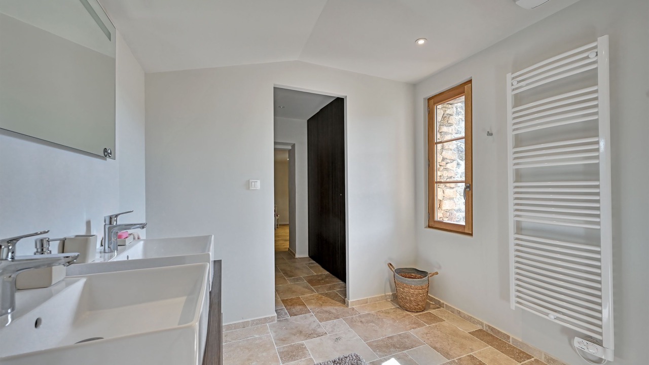 Photo of Bathroom in La Roque-sur-Ceze