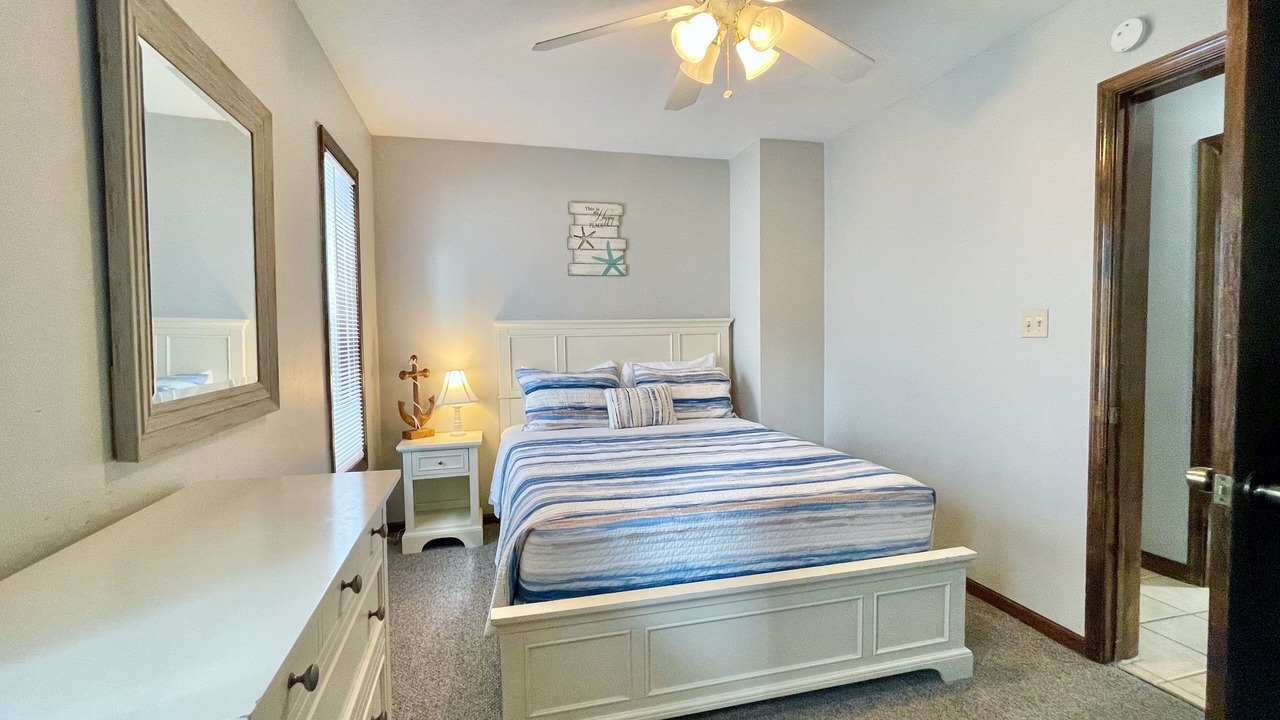 Photo of Bedroom in Chic's Beach