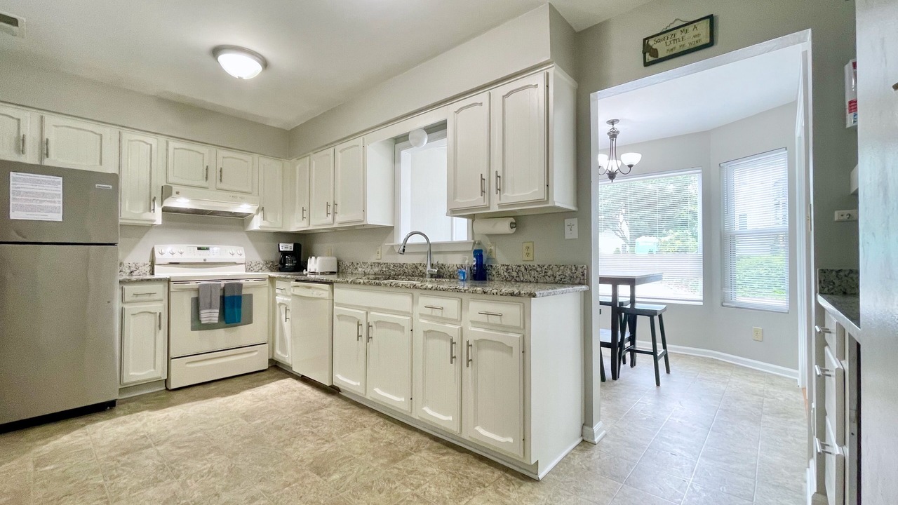 Photo of Kitchen in Chic's Beach