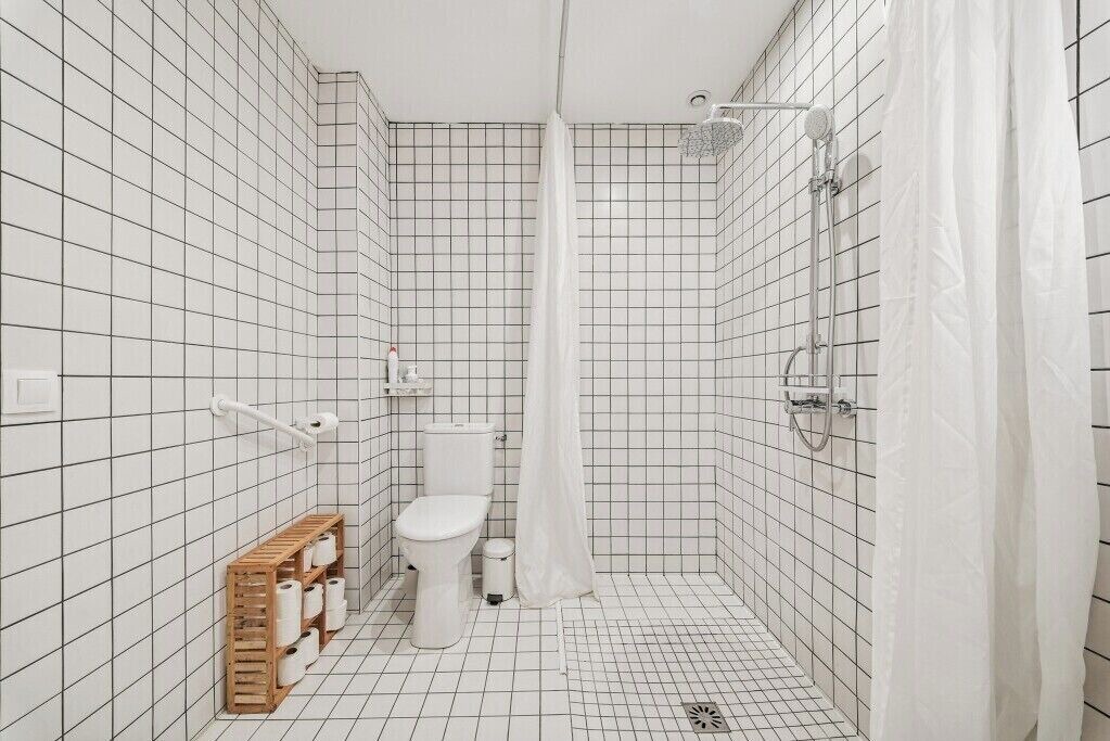 Photo of Bathroom in 11th Arrondissement