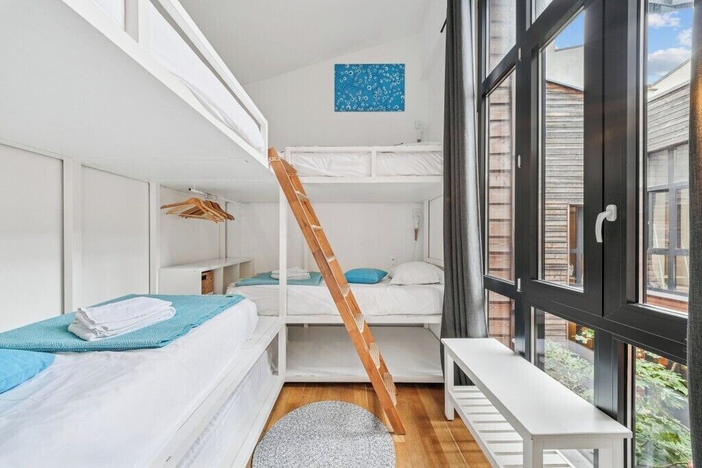 Photo of Bedroom in 11th Arrondissement