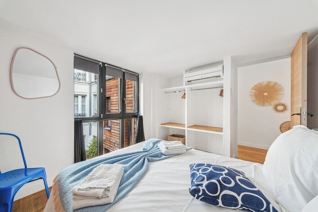Photo of Bedroom in 11th Arrondissement