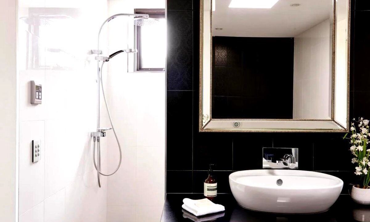 Photo of Bathroom in Elwood