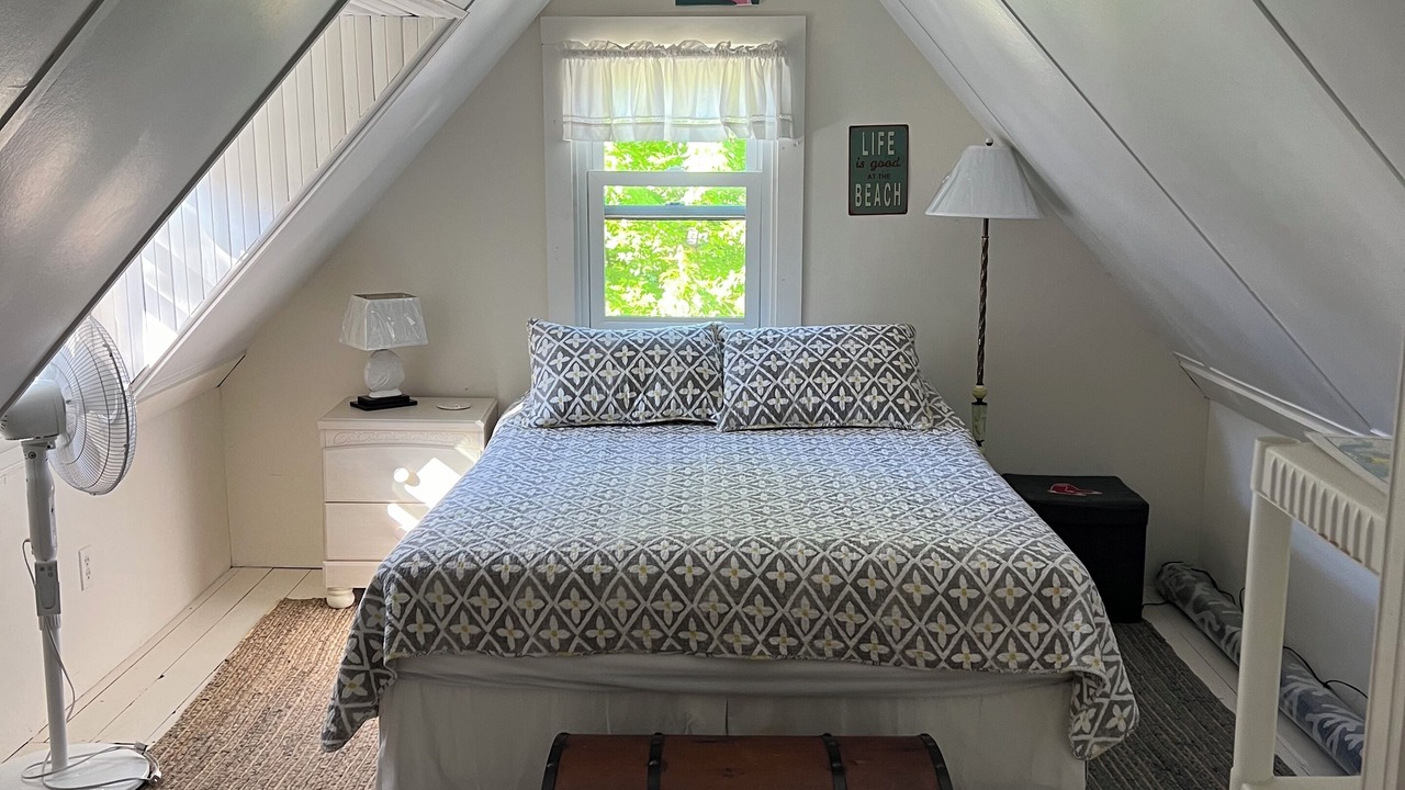 Photo of Bedroom in Oak Bluffs