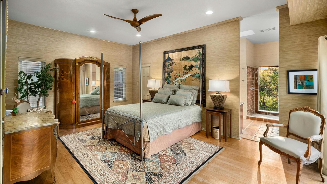 Photo of Bedroom in Barton Hills