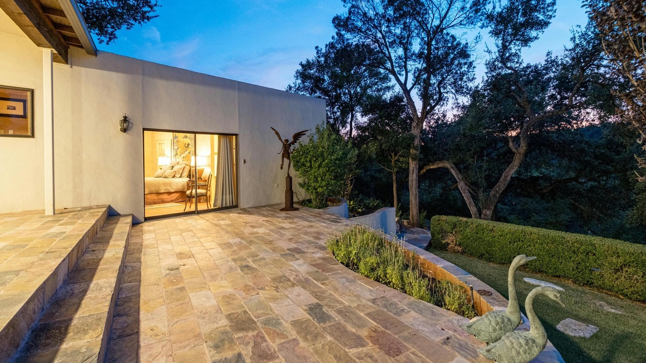 Photo of Outdoor in Barton Hills
