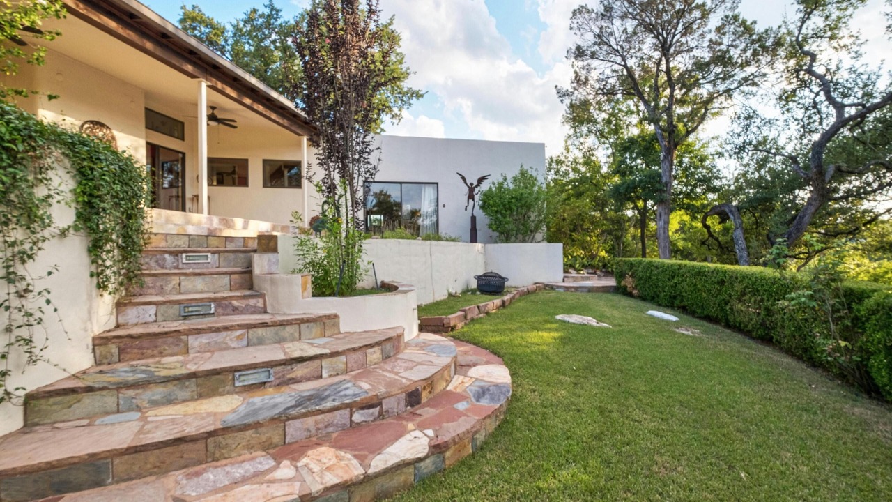 Photo of Outdoor in Barton Hills