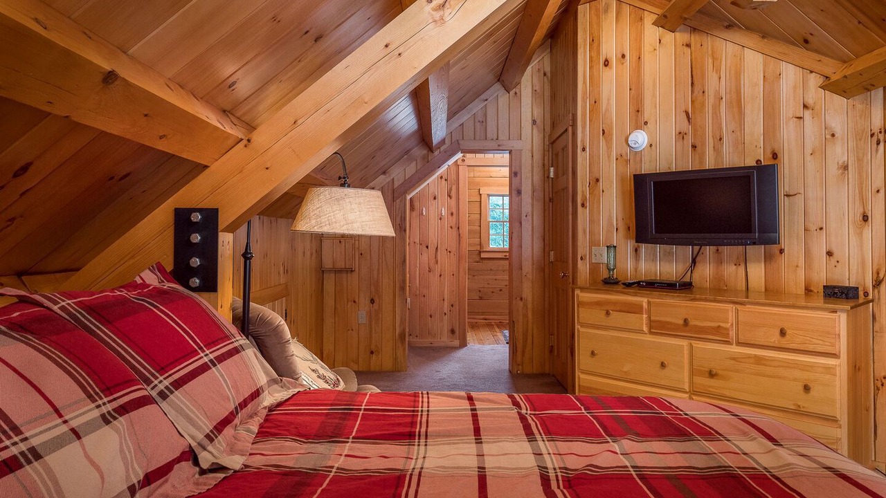 Photo of Bedroom in Bethel
