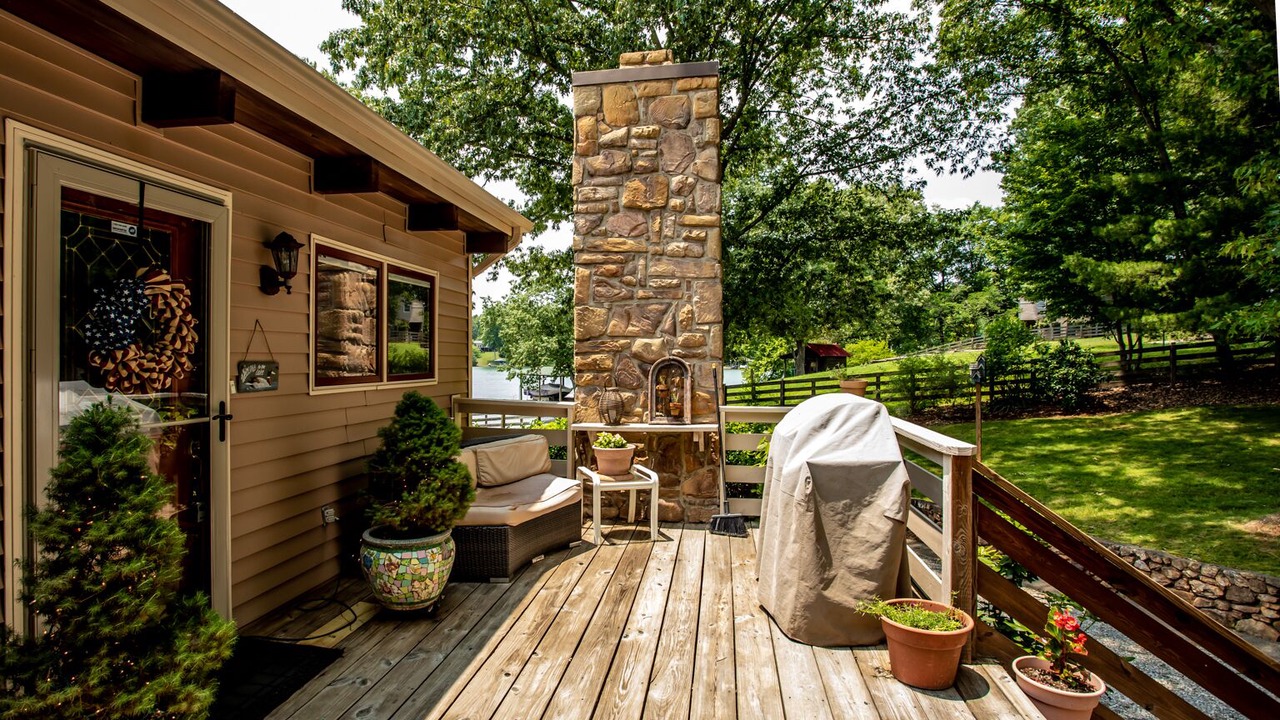 Photo of Outdoor in Moneta
