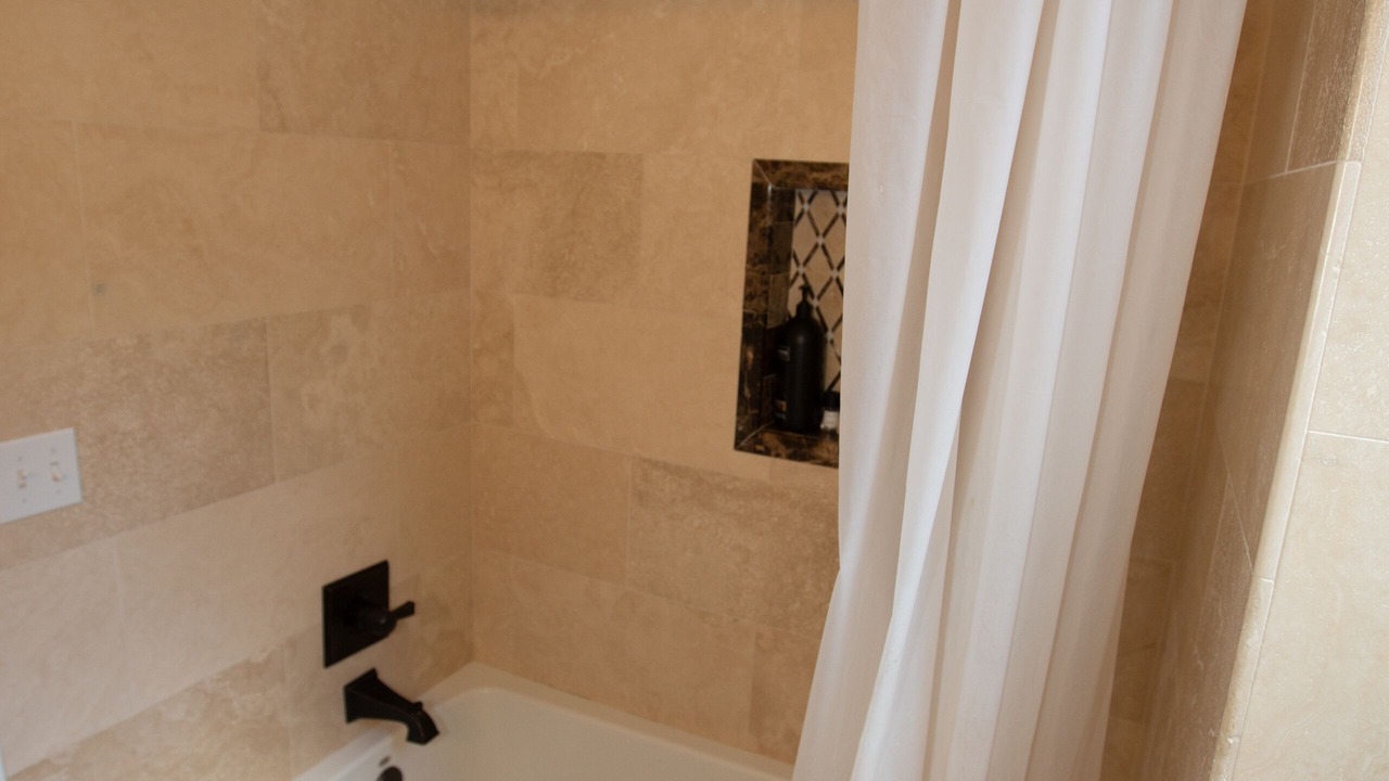 Photo of Bathroom in Leonidas