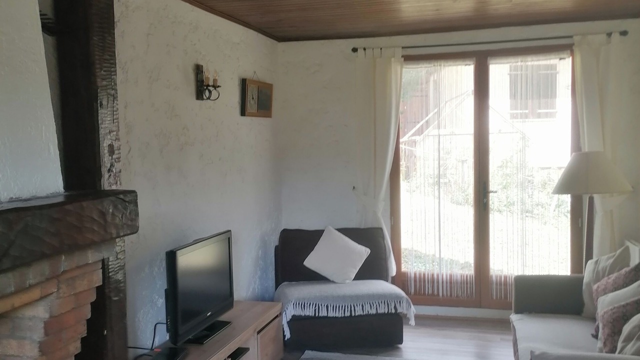 Photo of Livingroom in Roubion
