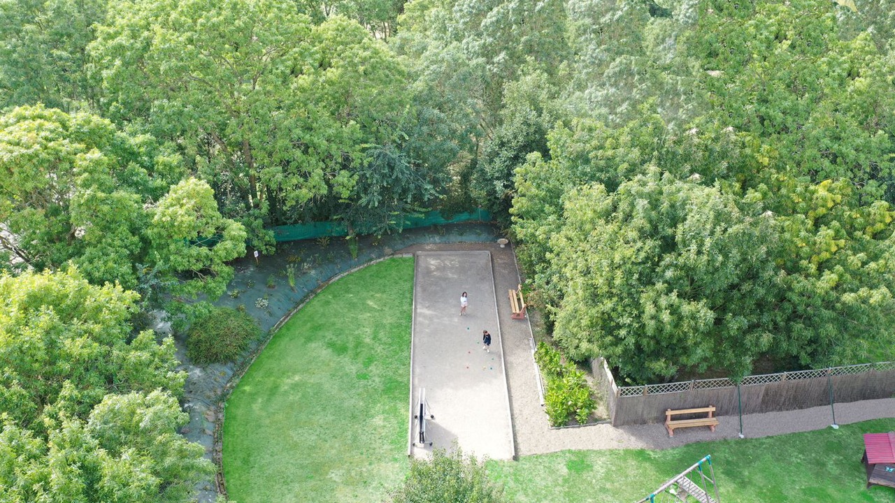 Photo of Outdoor in Angles