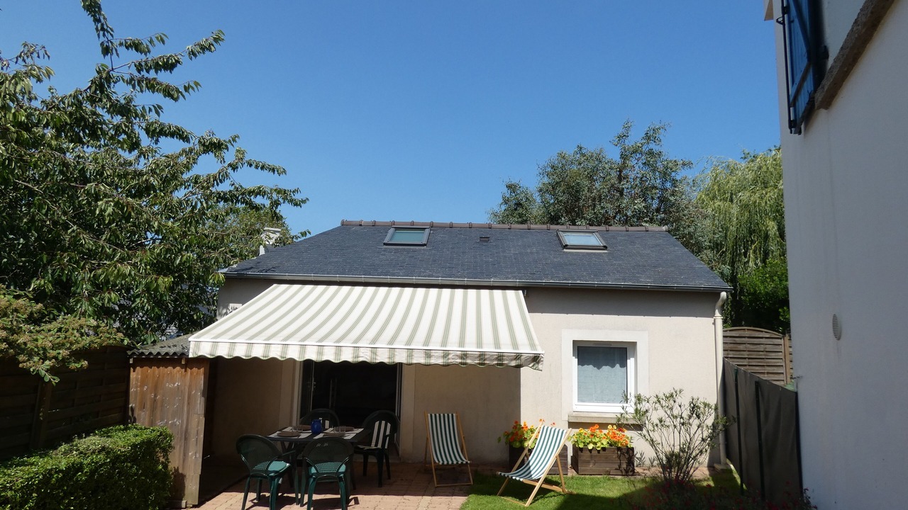 Photo of Outdoor in Parame