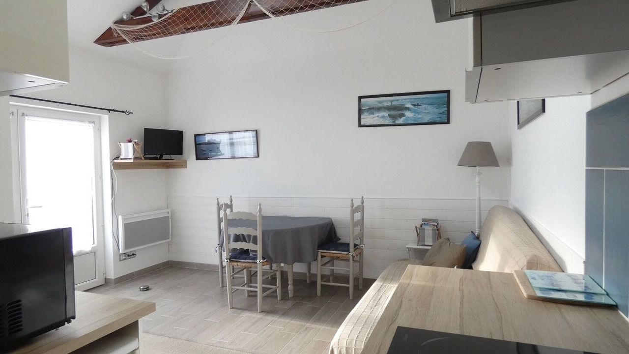 Photo of Livingroom in Parame