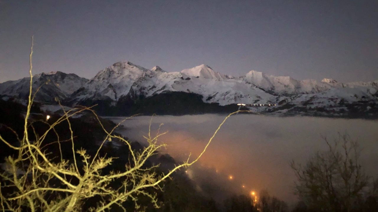 Photo of Outdoor in Mont