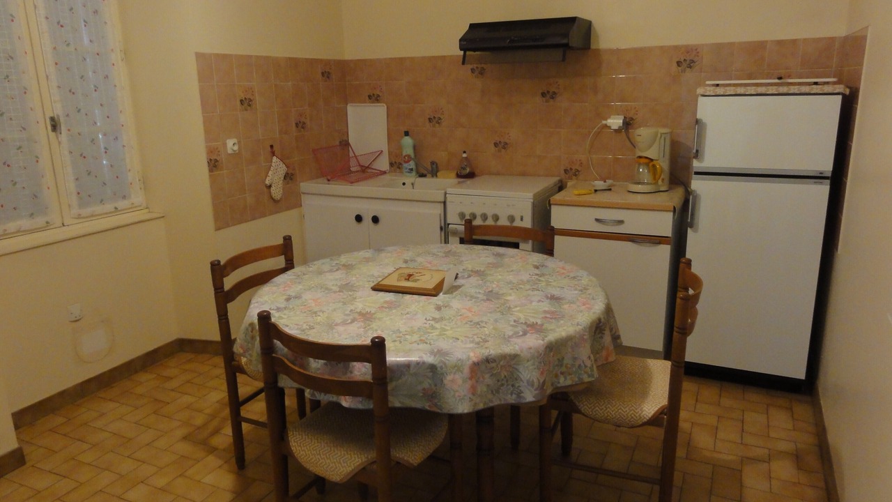 Photo of Kitchen in Villeneuve d'Aveyron